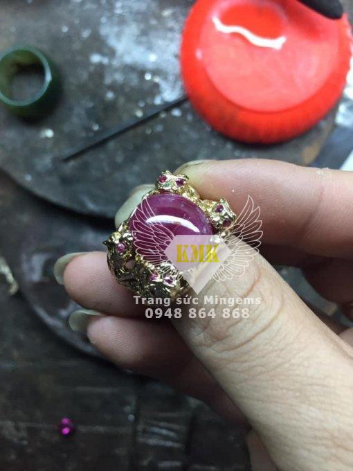 nhẫn 4 hổ chầu ruby đỏ