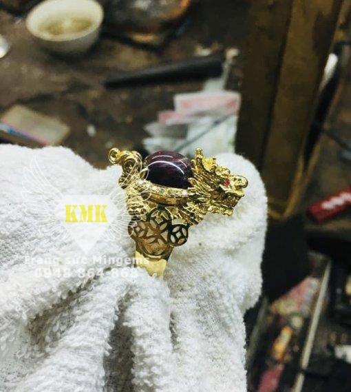 nhẫn long quy đính ruby vàng 18k