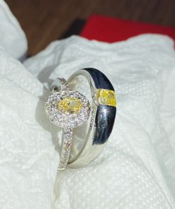 nhẫn kim cương màu vàng fancy