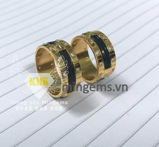 nhẫn cưới lông đuôi voi đính đá CZ vàng 18k