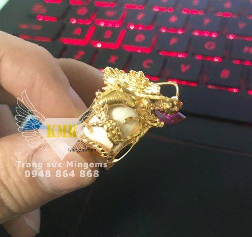 nhẫn đầu rồng 3D ngậm ngọc đỏ ruby