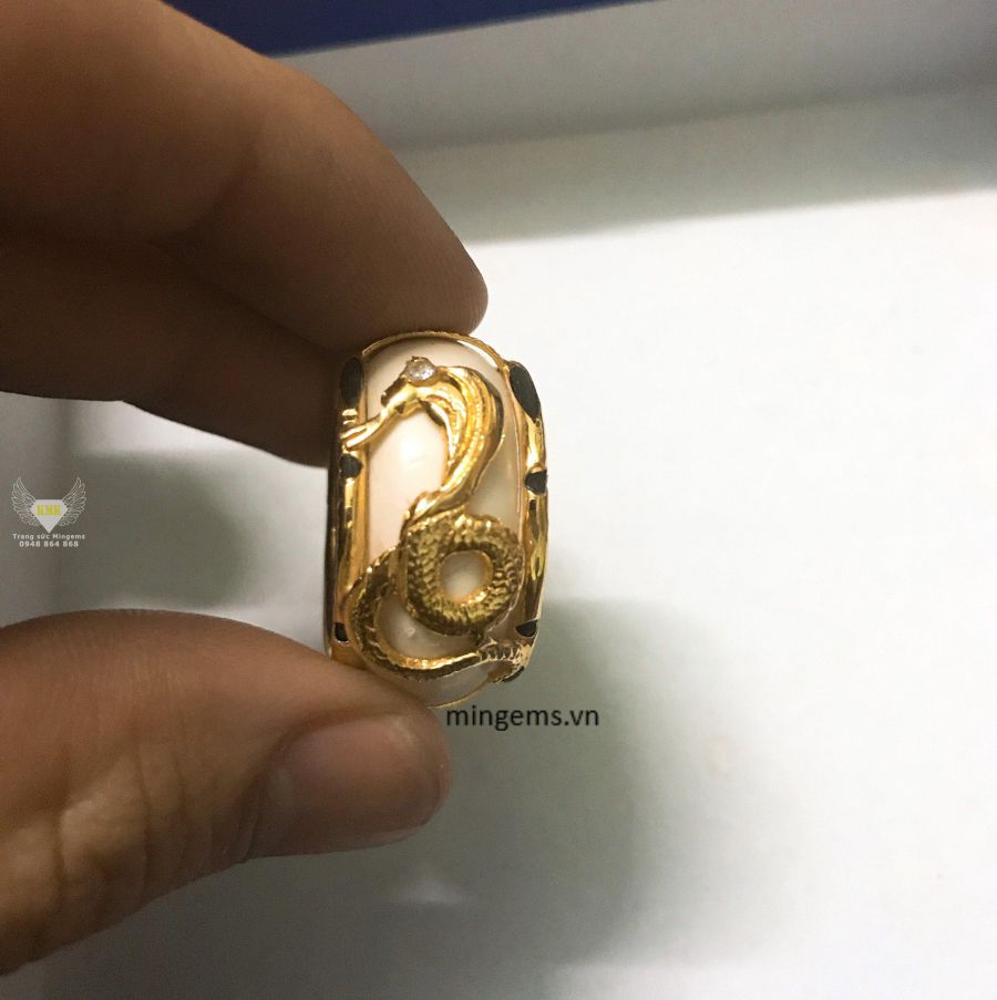 Mingems Nhẫn vàng hình RẮN đá RUBY 18k-mingems.vn