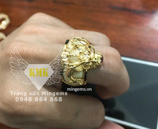 nhẫn đầu rồng bằng ngà voi vàng 18k