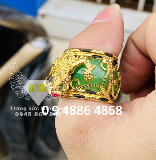 nhẫn cẩm thạch jadeite bọc vàng 18k