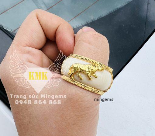 nhẫn vàng hình con hổ vàng 18k