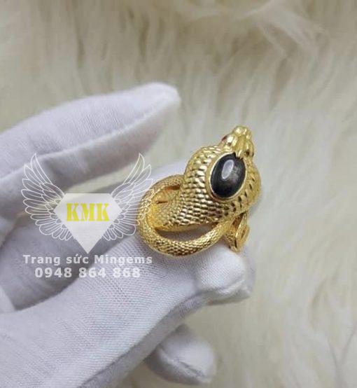 nhẫn nam hình con rắn cuộn vàng 18k