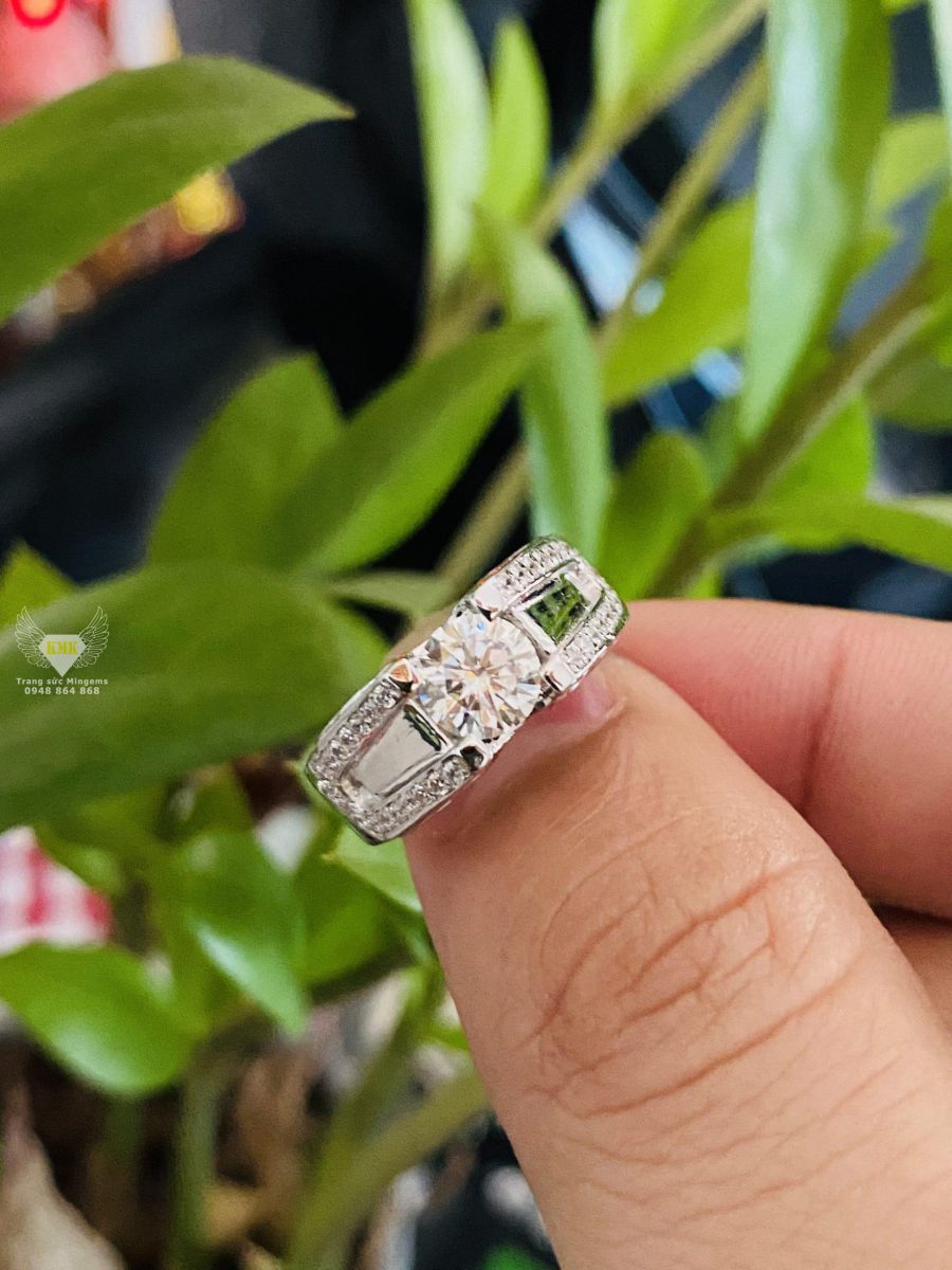 Mua Cặp nhẫn đôi, nhẫn cưới vàng trắng DOJI cao cấp 14K đính đá Swarovski  1480 | Tiki