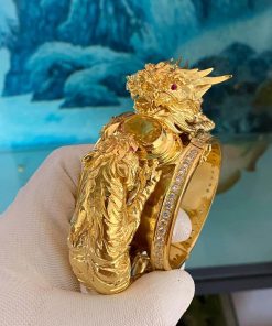 vòng tay rồng hổ đúc vàng 18k