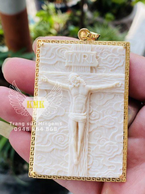 mặt dây chuyền chúa giê su thánh giá vàng 18k