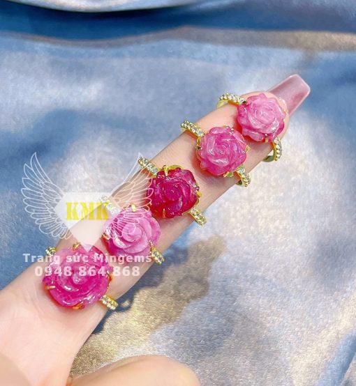 nhẫn ruby chạm hoa hồng vàng 18k