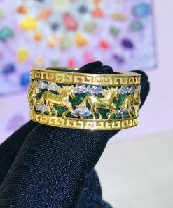 nhẫn ngọc sơn thủy bọc vàng 18k hình ngựa