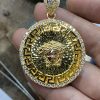 mặt dây chuyền vàng versace