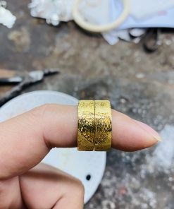 nhẫn cặp khắc dấu vân tay vàng 18k