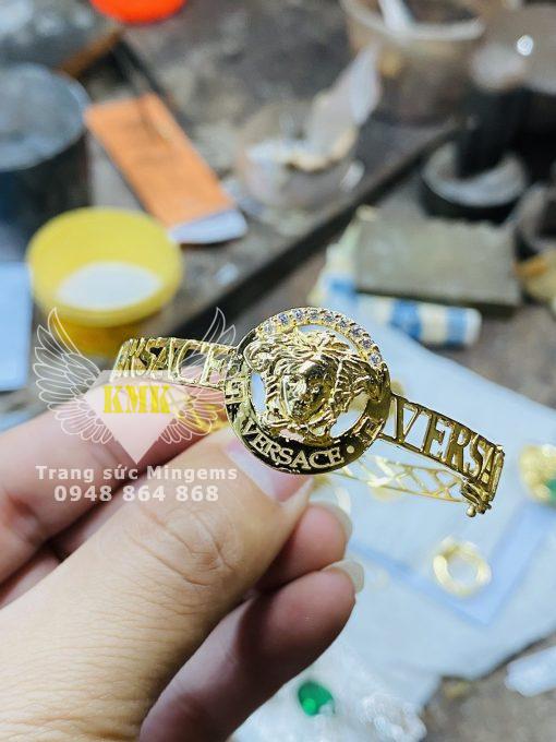 lắc tay versace vàng 18k