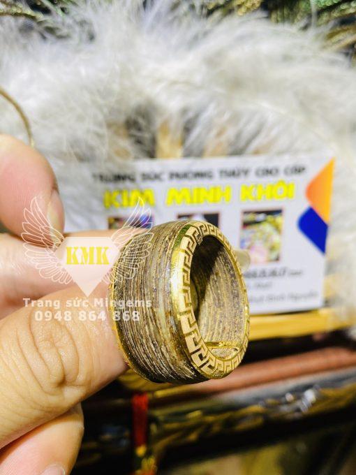 nhẫn trầm hương bọc vàng 18k