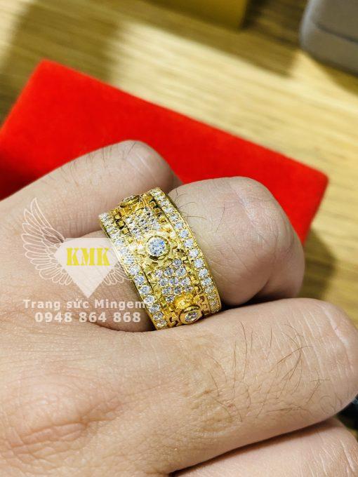 Nhẫn Bánh Răng Xoay Vàng 10k Đính Full Kim Cương Tấm Moissanite Siêu Đẹp Tại Mingems