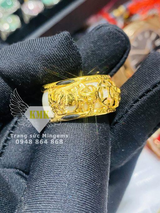 Nhẫn Phong Thủy Tuổi Sửu ( Trâu ) Gắn Ngọc Vàng 18k Mang Lông Voi May Mắn Nhất