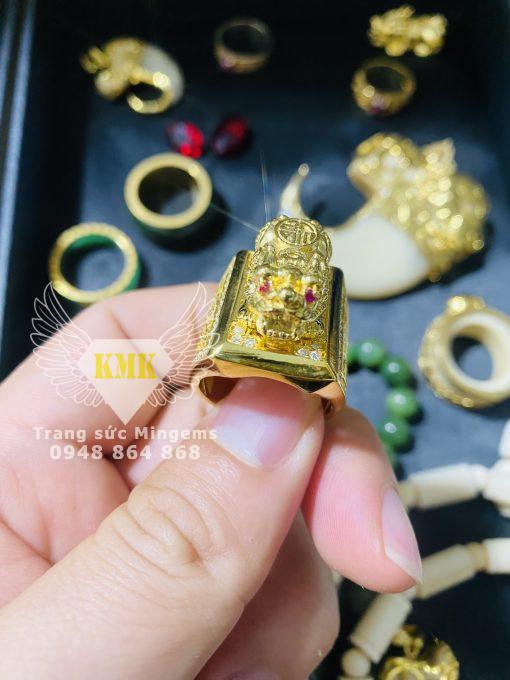 Nhẫn Tỳ Hưu Nam Chất Liệu Vàng 10k Khắc Chữ Phúc Lộc Đính Moissanite Siêu VIP Hút Tài Lộc