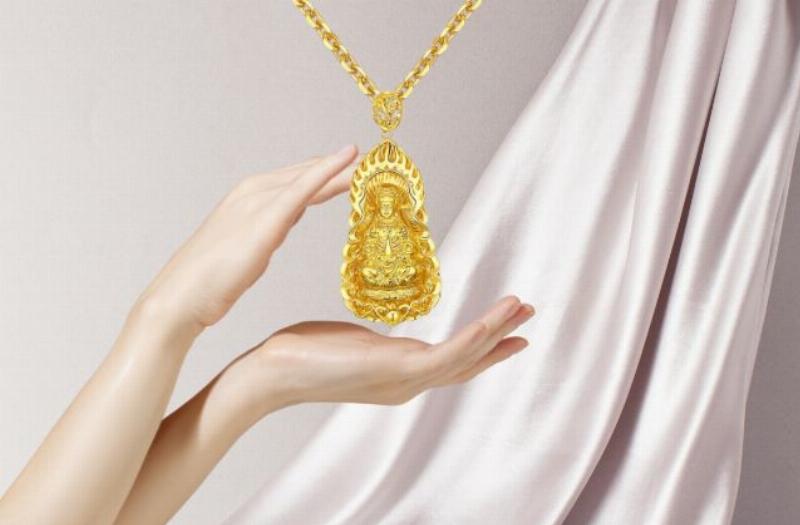 Mặt dây chuyền Phật vàng 18K mang lại bình an