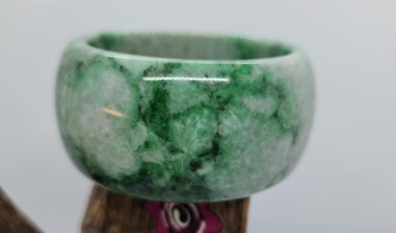 Ngọc Jadeite cẩm thạch phong thủy mang lại may mắn và tài lộc