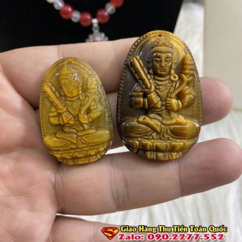 vòng phong thủy đá mắt hổ hợp tuổi Dần mệnh Thổ mang lại may mắn