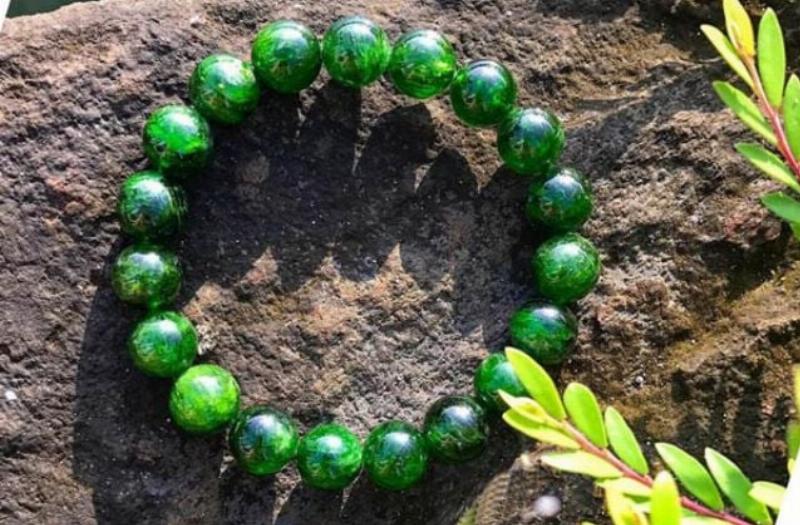 Vòng tay đá diopside trí tuệ sáng tạo 2025