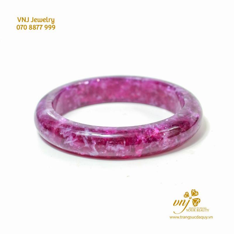 Vòng tay phong thủy thạch anh tím cho người tập yoga