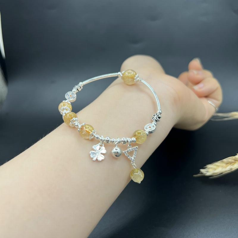 vòng tay thạch anh tóc vàng nữ đẹp mang lại may mắn tài lộc